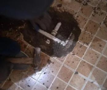 金水卫生间漏水维修公司为您分享下卫生间渗水如何处理及注意事项
